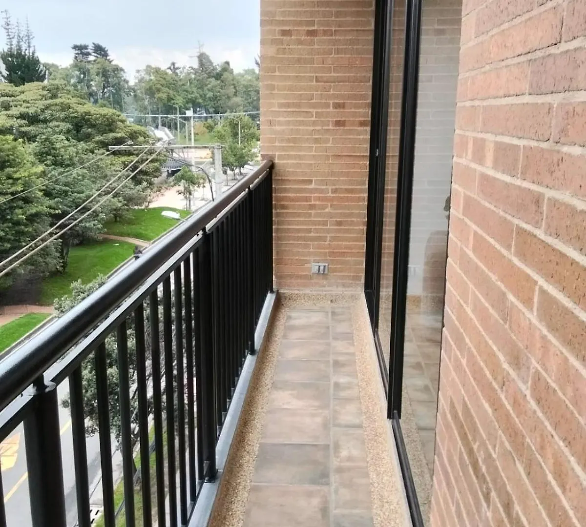 36 Av Apto 401 Bogotá Colombia